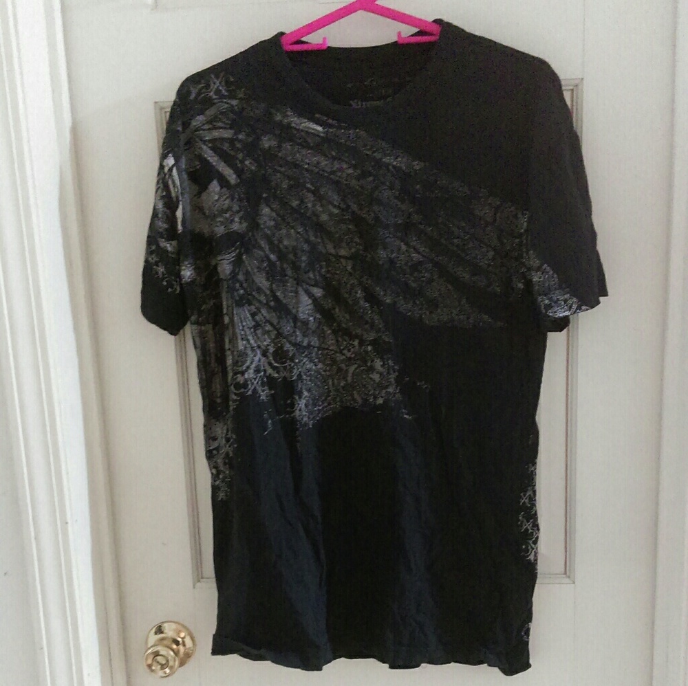 SOLD Bundle of 6 men's t-shirts MUST GO!
